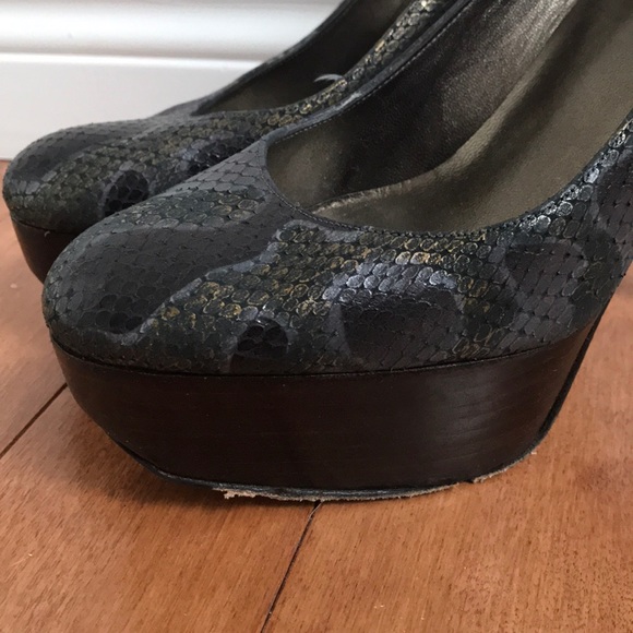 Stuart Weitzman Platform Heels - Picture 5 of 8